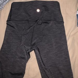 lululemon wunder under heather grey size 4